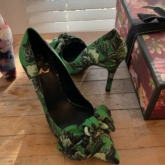 Green Ted Baker Heels - Picture 2 of 5